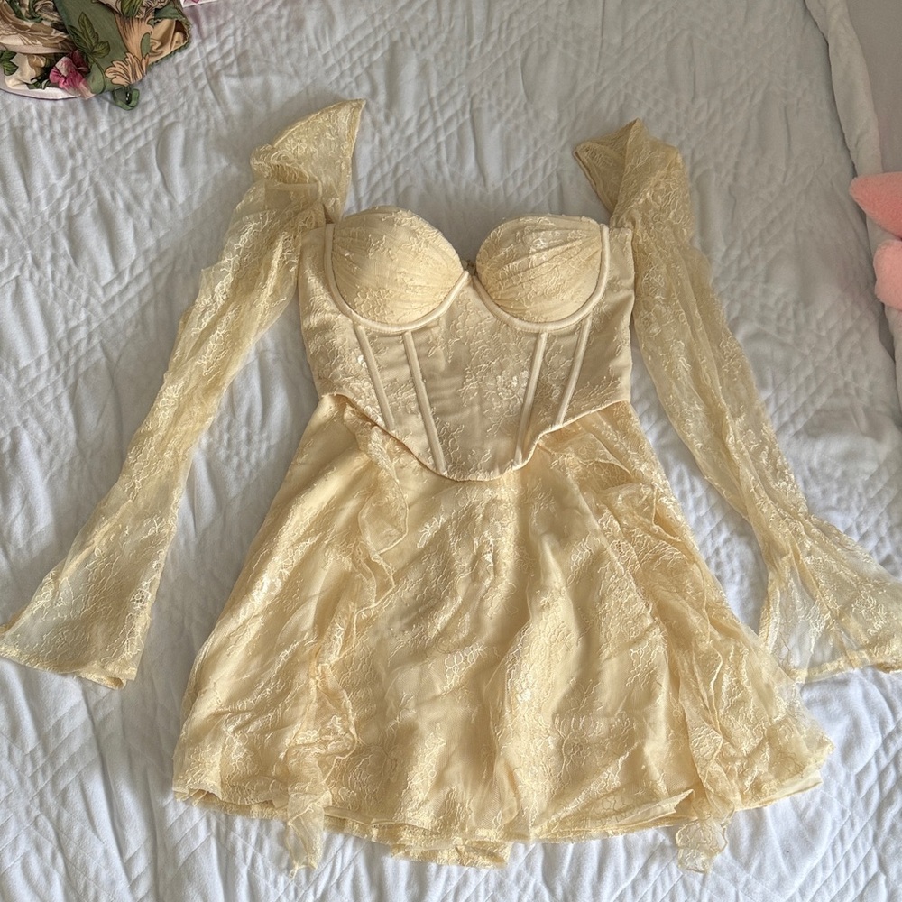 OH POLLY Lace Dress - Picture 1 of 5